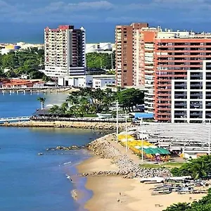 Seaflats Iate Plaza Hotel